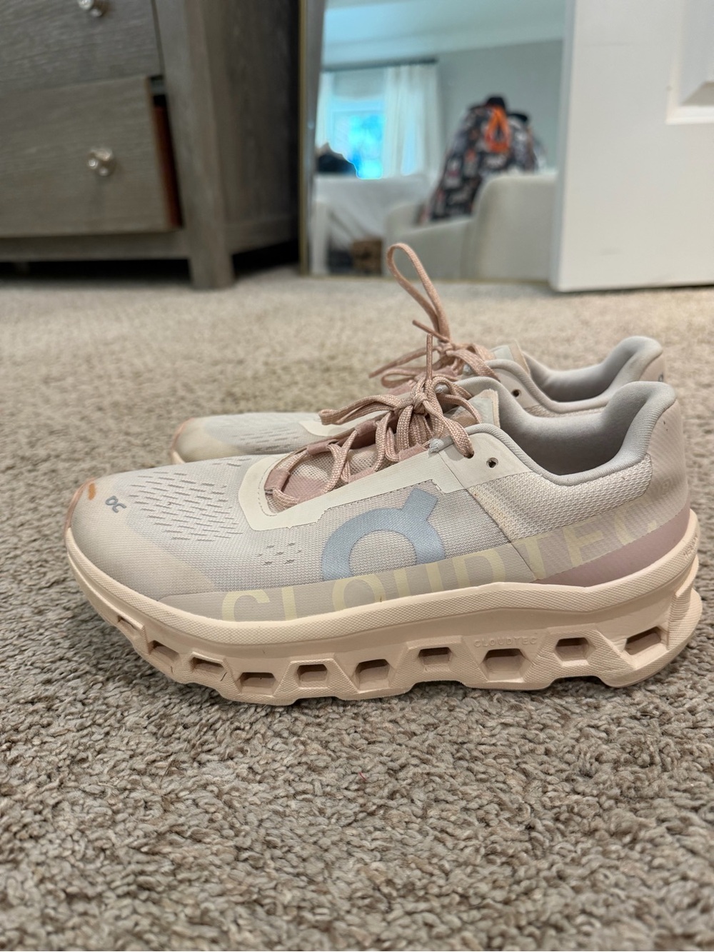 On Cloud Sneakers in Light Beige and Pink - Picture 2 of 6